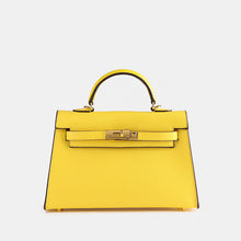 Load image into Gallery viewer, Verona 22 Saffiano Top Handle Kelly Style Handbag Vegan Leatheer
